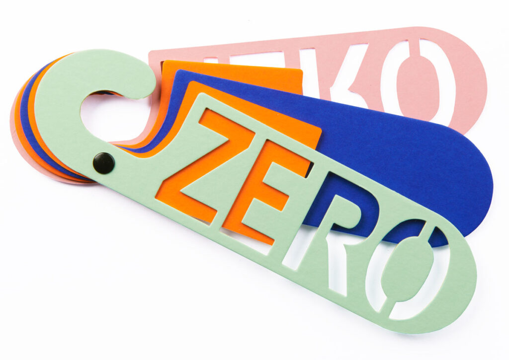 PUKI WUKI door hangers